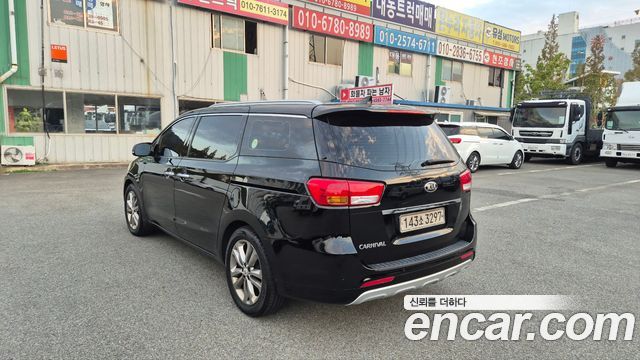Kia Carnival из Кореи Encar