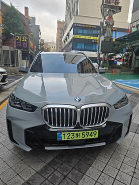 BMW X5 xDrive 30d M Sport — пробег 4 200 км — фото 1 из 5