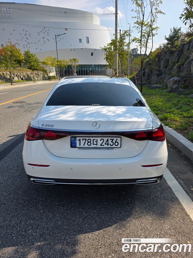 Mercedes-Benz E-Class из Кореи Encar