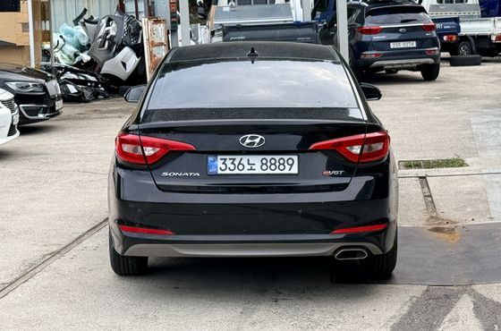 Hyundai Sonata 1.7 Diesel Style — пробег 186 117 км — фото 4 из 5