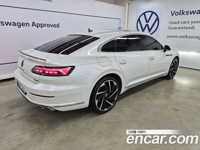 Volkswagen Arteon 2.0 TDI R-LIINE 4Motion — пробег 62 595 км — фото 2 из 5