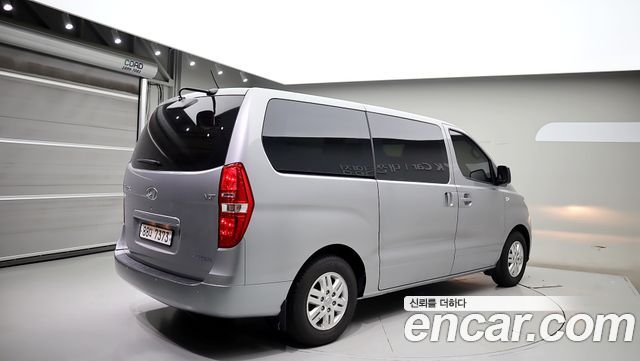 Hyundai Starex Van 3-Seater Smart — пробег 38 002 км — фото 4 из 5