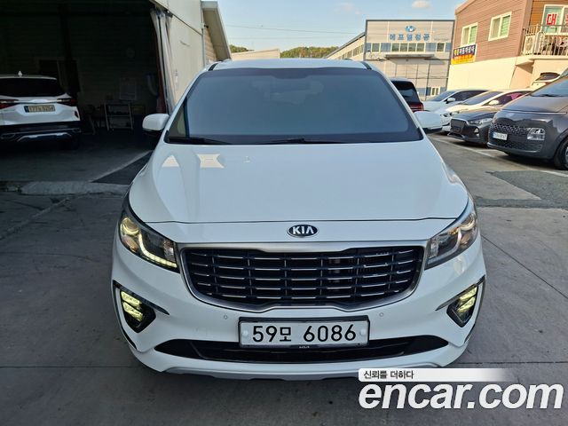 Kia Carnival из Кореи Encar