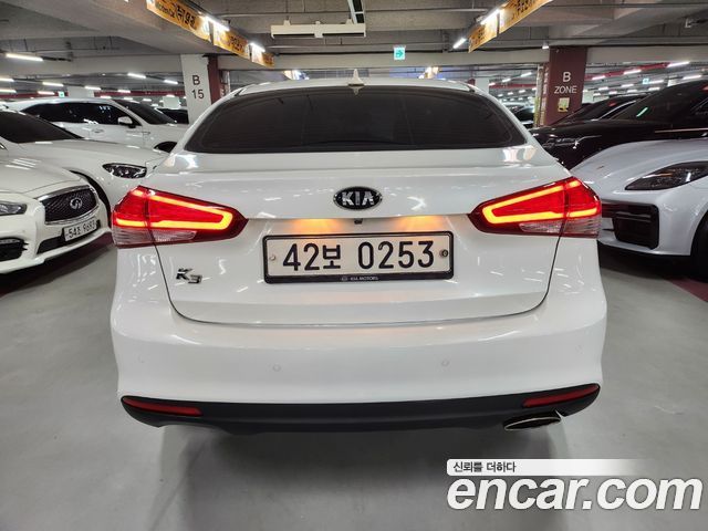 Kia K3 из Кореи Encar