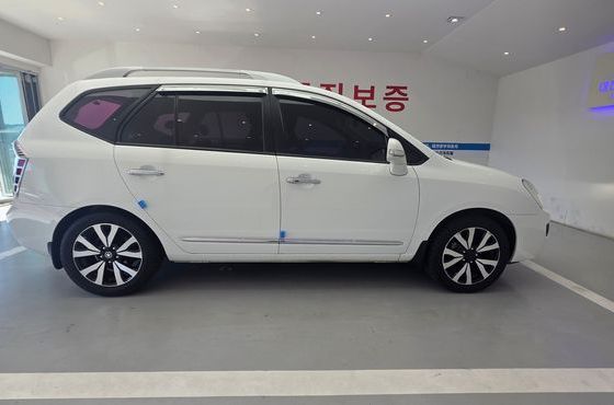 Kia Carens LPI 2.0 GLX High-Deluxe — пробег 121 741 км — фото 4 из 5