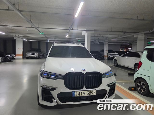 BMW X7 xDrive 40d M Sport 6STR — пробег 64 247 км — фото 3 из 5