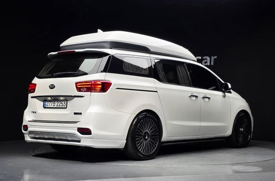 Kia Carnival 9-Seater Hi-Limousine Noblesse Special — пробег 173 016 км — фото 2 из 5