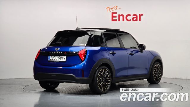 Mini Cooper из Кореи Encar