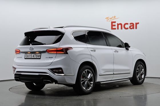 Hyundai Santafe Diesel 2.2 4WD Inspiration — пробег 102 524 км — фото 2 из 5
