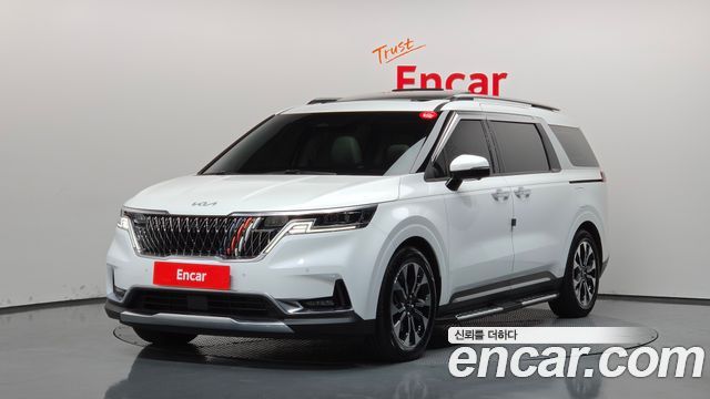 Kia Carnival Diesel 9-Seater Signature — пробег 99 947 км — фото 1 из 5