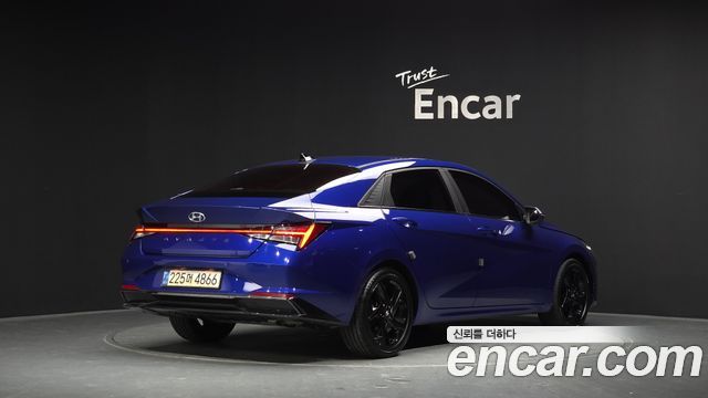 Hyundai AVANTE Inspiration — пробег 74 057 км — фото 2 из 5