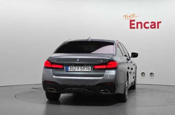 BMW 5-Series 530i xDrive Luxury Plus — пробег 87 191 км — фото 4 из 5