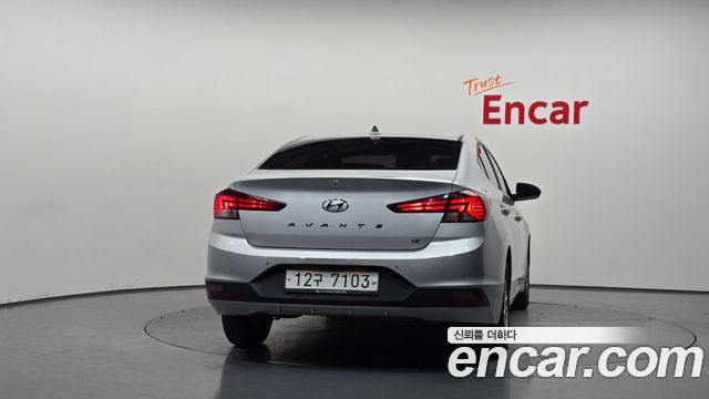Hyundai AVANTE 1.6 Smart — пробег 159 511 км — фото 4 из 5