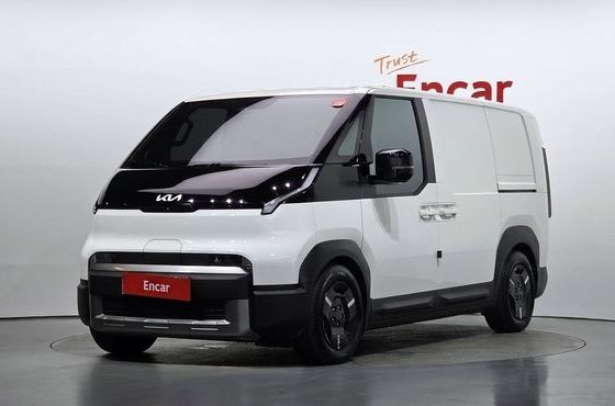 Kia PV5 Cargo Long Long Range Basic — пробег 37 374 км — фото 1 из 5