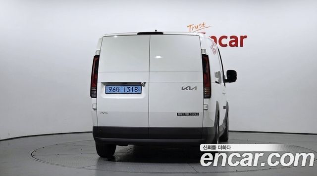 Kia PV5 из Кореи Encar