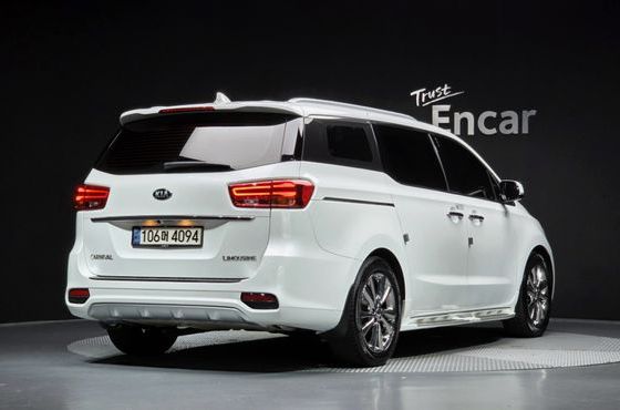 Kia Carnival Gasoline 7-Seater Limousine President — пробег 116 251 км — фото 2 из 5