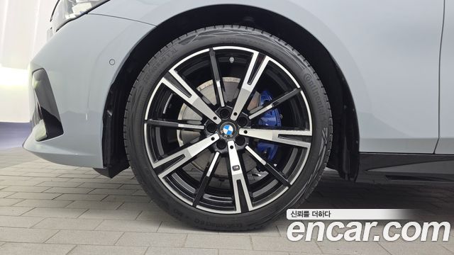 BMW 5-Series 530i xDrive M Sport — пробег 8 398 км — фото 5 из 5