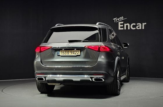 Mercedes-Benz GLE-Class GLE300d 4MATIC — пробег 65 523 км — фото 4 из 5