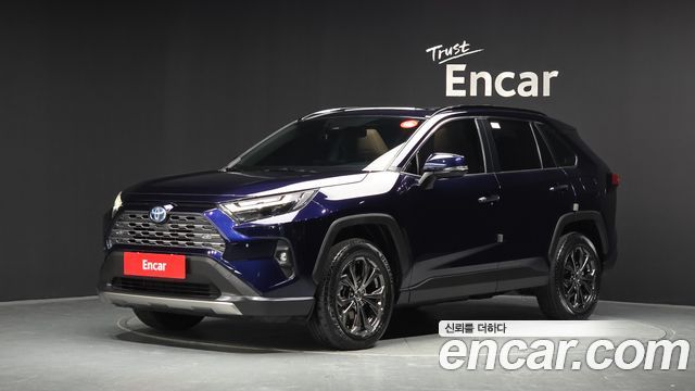 Toyota RAV4 2,5 4WD Hybrid LTD — пробег 67 894 км — фото 1 из 5