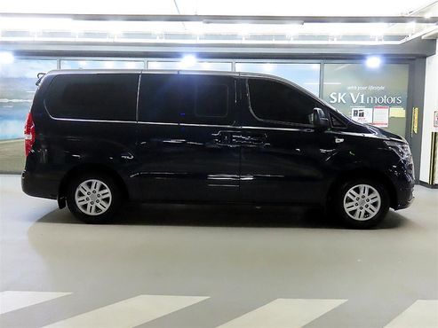 Hyundai Starex Van 5-Seater Modern — пробег 204 180 км — фото 3 из 5