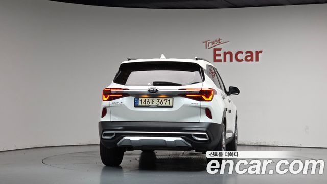 Kia Seltos из Кореи Encar
