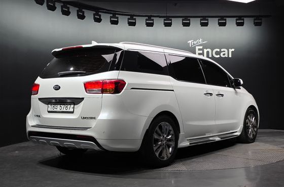 Kia Carnival 7-seater Limousine President — пробег 130 656 км — фото 2 из 5