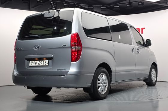 Hyundai Starex Van 3-Seater Smart — пробег 57 309 км — фото 2 из 5