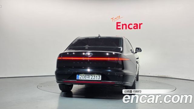 Hyundai Grandeur Honors — пробег 7 720 км — фото 4 из 5
