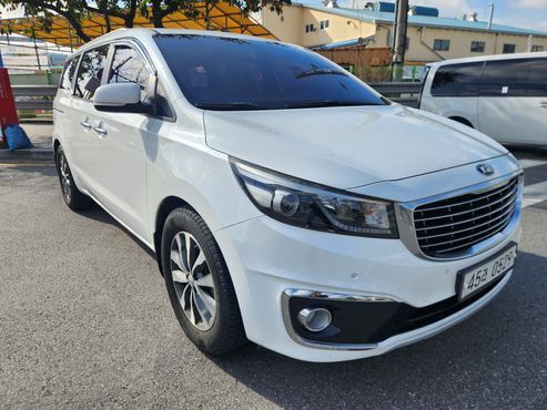 Kia Carnival 9-seater Luxury — пробег 224 000 км — фото 2 из 5