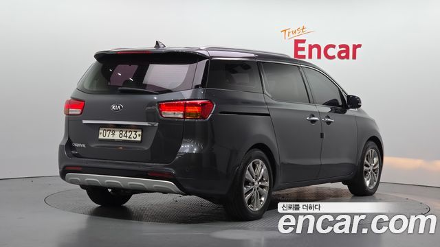 Kia Carnival 9-Seater Noblesse Special — пробег 171 124 км — фото 2 из 5