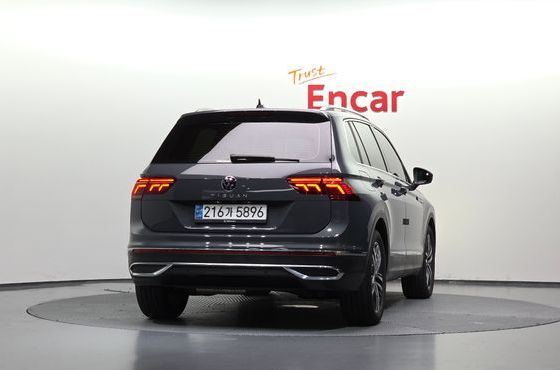Volkswagen Tiguan 2.0 TDI Prestige — пробег 56 747 км — фото 4 из 5