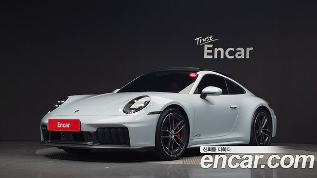 Porsche 911 Carrera 4 GTS — пробег 6 320 км — фото 1 из 5