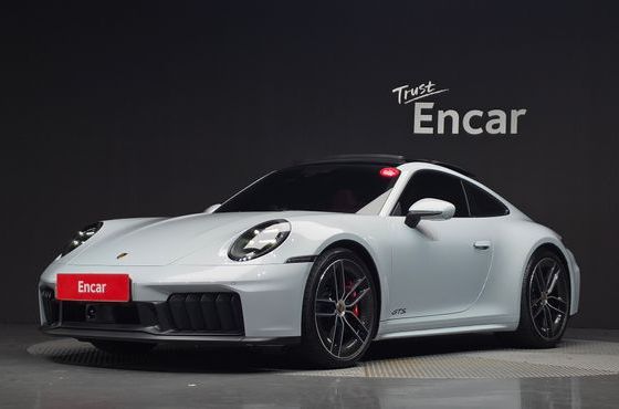 Porsche 911 Carrera 4 GTS — пробег 6 320 км — фото 1 из 5
