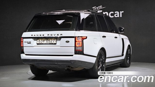 Land Rover Range Rover 4.4 SDV8 Vogue SE DIESEL — пробег 115 661 км — фото 2 из 5