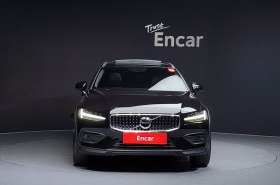 Volvo V60 T5 AWD — пробег 48 473 км — фото 3 из 5