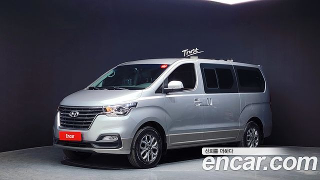 Hyundai Starex 4WD Urban 9-Seater Premium Special — пробег 181 369 км — фото 1 из 5