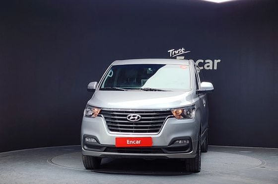 Hyundai Starex 4WD Urban 9-Seater Premium Special — пробег 181 369 км — фото 3 из 5