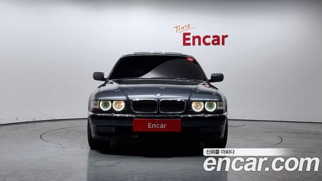 BMW 7-Series из Кореи Encar
