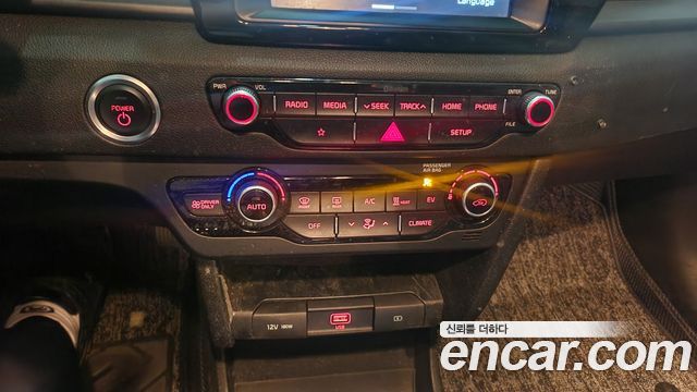 Kia Niro Taxi — пробег 261 500 км — фото 3 из 5