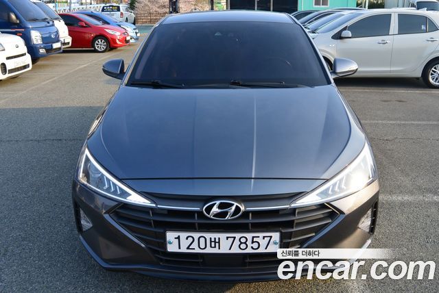Hyundai AVANTE 1.6 Smart — пробег 111 196 км — фото 1 из 5