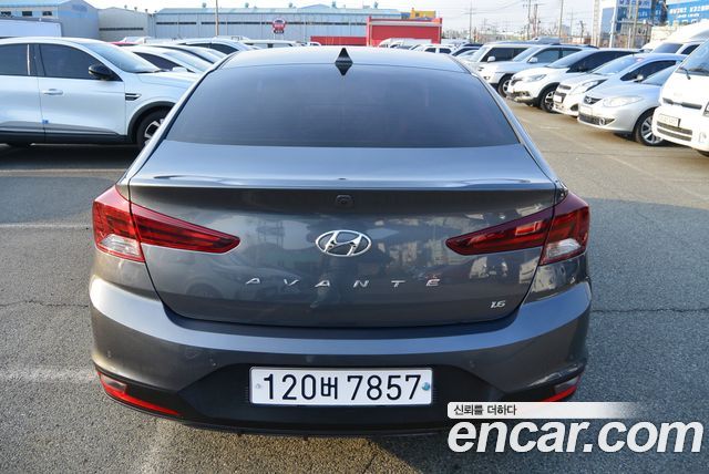 Hyundai AVANTE 1.6 Smart — пробег 111 196 км — фото 4 из 5