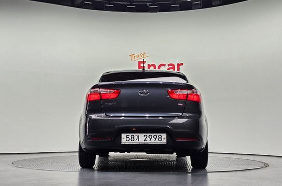 Kia pride 1.6 GDI Sedan Luxury — пробег 36 958 км — фото 4 из 5