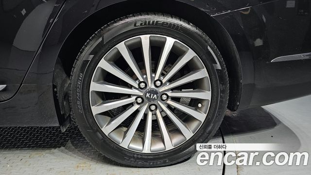 Kia K7 из Кореи Encar