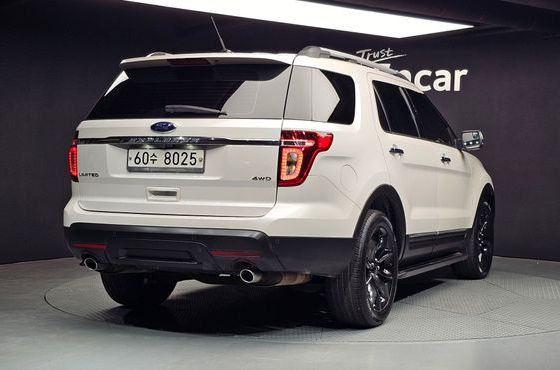 Ford Explorer 3.5 Limited 4WD 5th — пробег 123 111 км — фото 2 из 5
