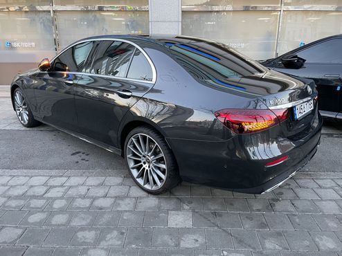 Mercedes-Benz E-Class E350 4MATIC AMG Line — пробег 53 008 км — фото 4 из 5