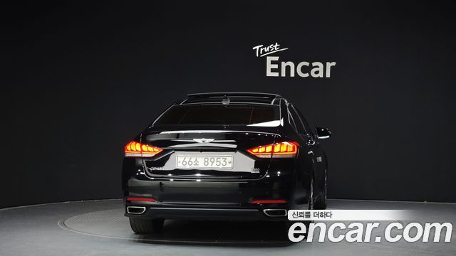 Hyundai Genesis из Кореи Encar
