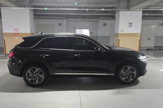 Genesis GV70 2.5T Gasoline 2WD — пробег 30 578 км — фото 4 из 5