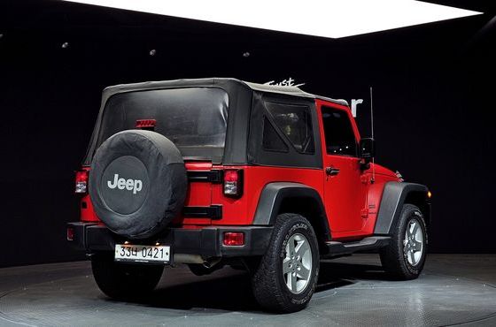 Jeep Wrangler 3.6 Sport 2Door — пробег 99 678 км — фото 2 из 5
