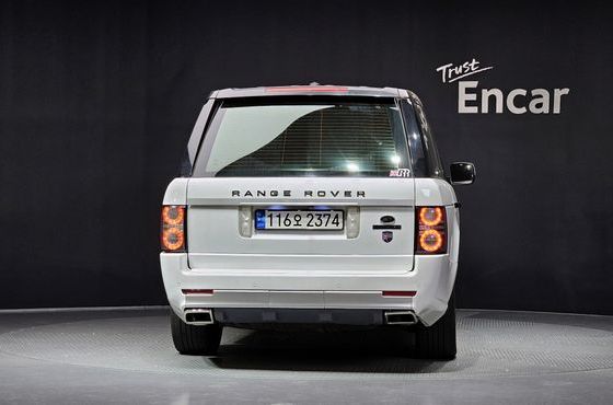 Land Rover Range Rover V8 5.0 Supercharged — пробег 121 351 км — фото 4 из 5