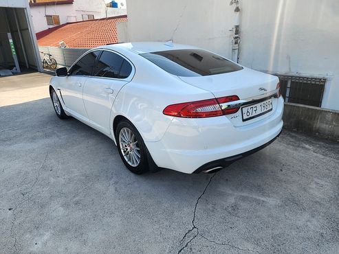 Jaguar XF 2.0 Luxury X250 — пробег 121 349 км — фото 4 из 5